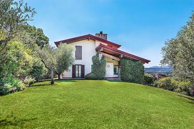Villa Vittoria by Wonderful Italy