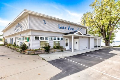 The Lakeview Motel