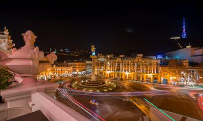 Monograph Freedom Square