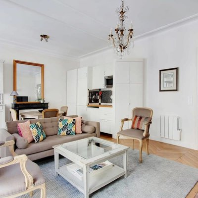 Eiffel Market Charming 2 Bed Apt Near Invalides