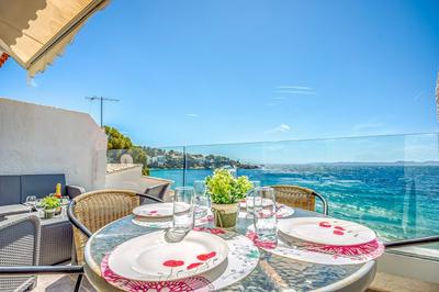 Beachfront Apartment in Platja Almadrava
