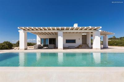 246 Villa Extralusso con Piscina a Manduria