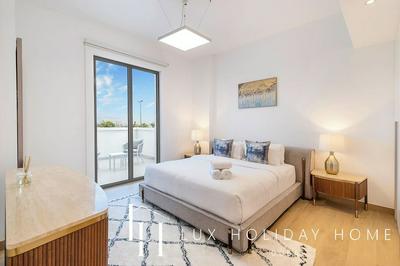 LUX The Elegant Sea View Suite