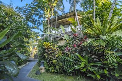 Gajah Biru Bungalows
