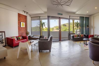 Roomies Suites