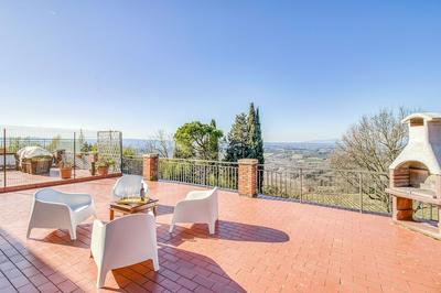 Home Boccaccio Terrace and Chianti View 1