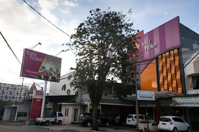 RedDoorz near Hawaii Water Park