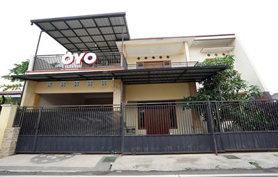 OYO 302 Karolin Homestay