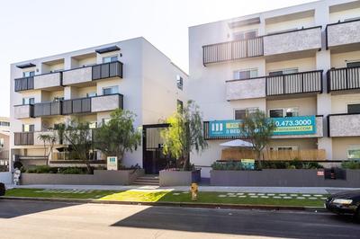 Heaven on Hollywood Boulevard Furnished Apartments