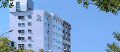 Stey 798 Art Zone Hotel