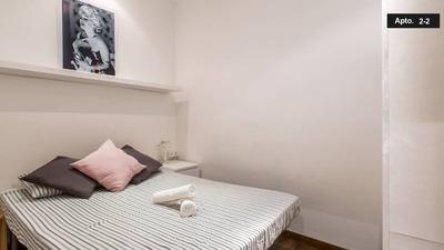 Two Bedroom Apartment in the Heart of the Born 22