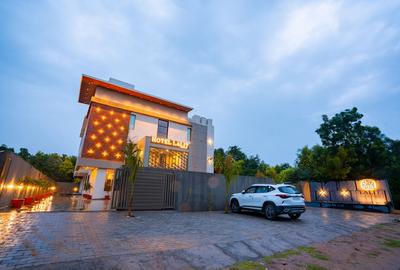 Lalit International - A Boutique Hotel