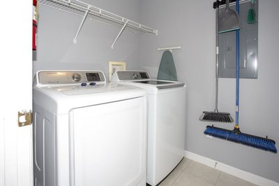 Family Friendly 3 Bedroom close to Disney in Orlando Area 3099