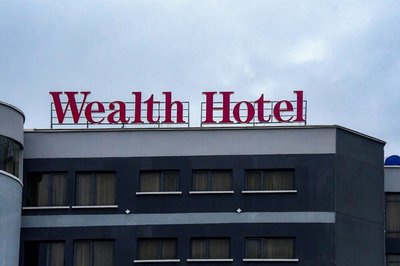 Wealth Hotel