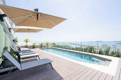 Cozy 1BR With Balcony in Santa Ana