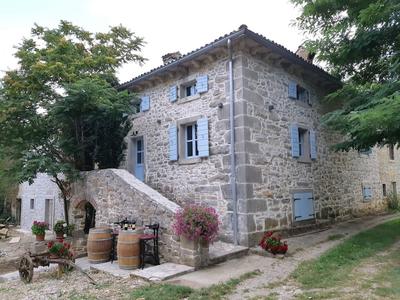 Beautiful 3-bed House in Kotli