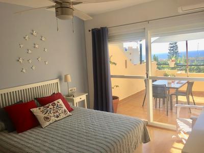 Cozy Townhouse With sea View in Marbella-mijas