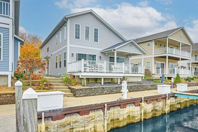 St Joseph River, Lake Michigan Access: Luxury Home