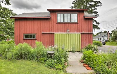 Barn-like Studio Suite w/ Flowering Garden!
