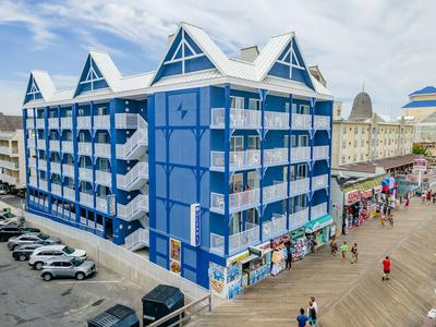 Ocean 1 Hotel and Suites