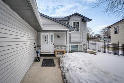 Sporty Blaine Home w/ Games ~ 2 Mi to Super Rink!