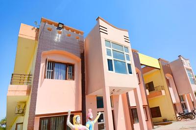 SPOT ON 38845 Gursimran Complex