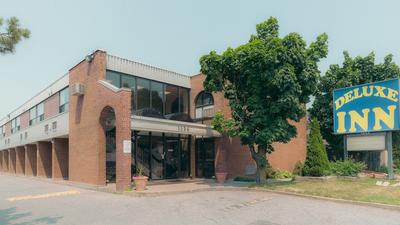 Deluxe Inn
