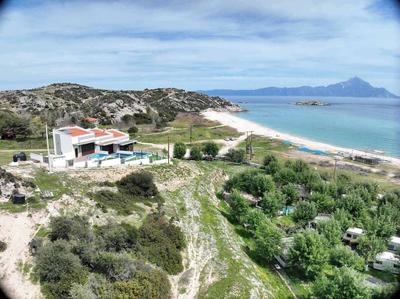 The Diamond of Kriaritsi private pools
