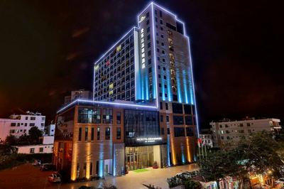 Microtel by Wyndham Sanya Dadonghai