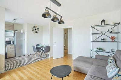 2 Bedroom Flat Centre de Paris - Eiffel Tower View