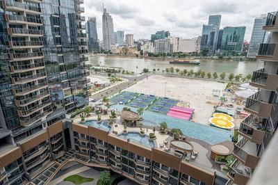 Metropole - Christine Hospitality