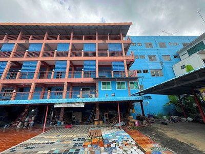 OYO 75596 The Sirisuk House