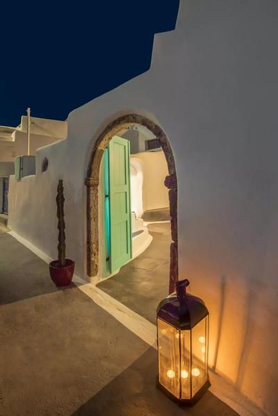 Two Bedroom Villa With Private Indoor Cave Pool