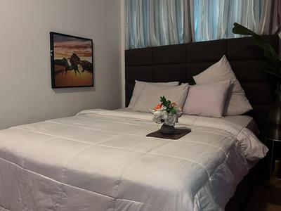 RK Italian Boy Hotel