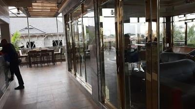 Apno Hotel and Suites