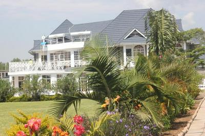 Balmoral Beach Hotel