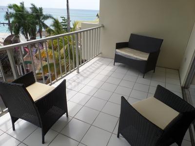 Skyclub Beach Suite at Mobay Club