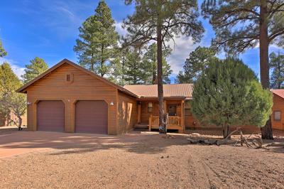 < 4 Mi to Fool Hollow Lake: Cabin w/ Tranquil Deck