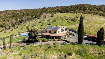 Villa Santa Luce in Santa Luce
