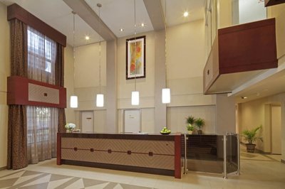 Travelodge by Wyndham Oshawa Whitby