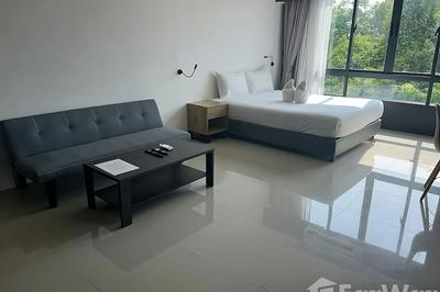 Utopia Central Tower