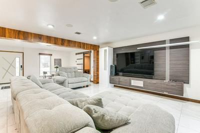 Modern Oasis w/ Outdoor Lounge in Houston!