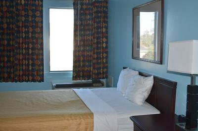 GUEST COTTAGES & SUITES