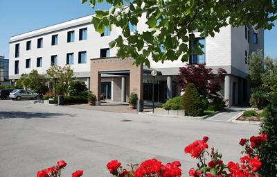 Point Hotel Conselve