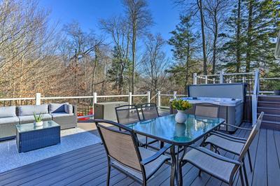 Tobyhanna Home w/ Hot Tub & Resort Amenities