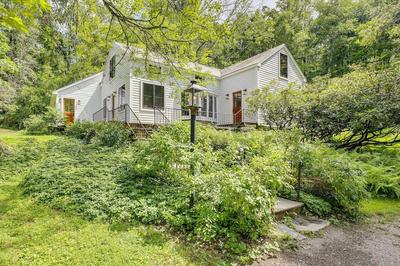 Modern Sharon Farmhouse: Spacious, Patio, Views