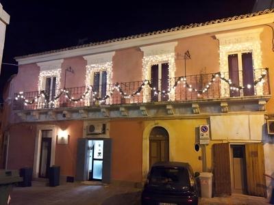 B&B Dinastia, Billede 2