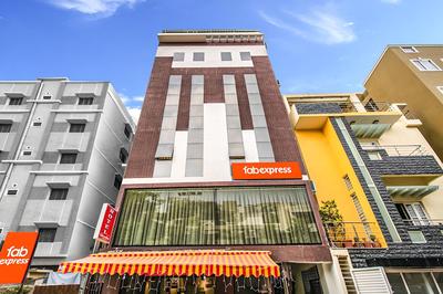 FabExpress The Grand Renato Suites