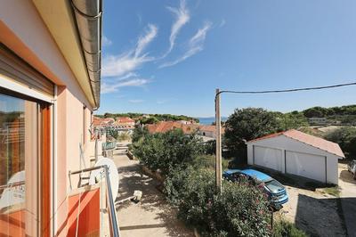 Buga - Close to the Beach & Comfortable - A1