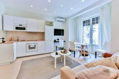 Nice Apartment Juan-les-pins - 300m Beach
